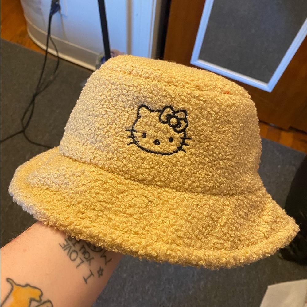 Hello Kitty Bucket hat